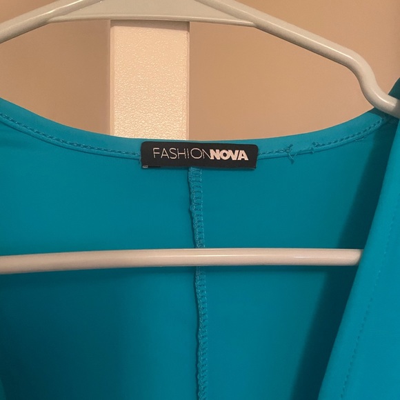 FASHION NOVA - Picture 3 of 3